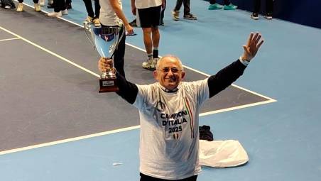 Giancarlo Pagani festeggia lo storico tricolore vinto dal Ct Massa nel 2025