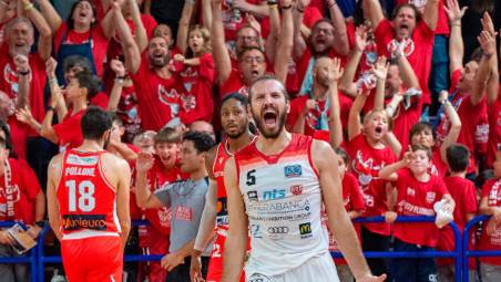 Alessandro Grande, un ex molto amato dai tifosi biancorossi foto morosetti