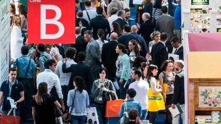 La farmacia si rigenera tra tradizione, Ai e longevity