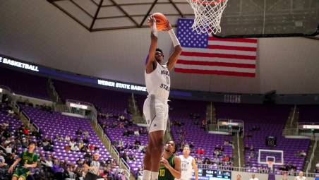 Zahir Porter con la canotta dell’Università di Weber State