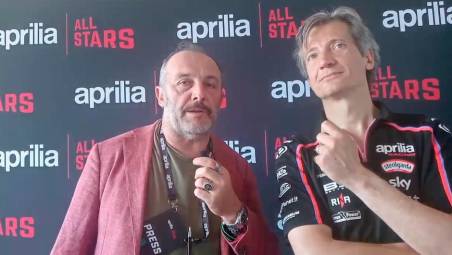 Massimo Rivola, la caduta all’Aprilia All Stars di Misano e l’attesa per Martin: «Lo aspettiamo per crescere ancora» VIDEO
