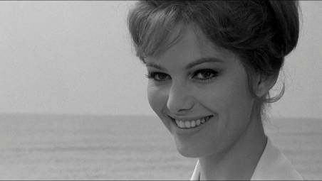 Addio a Claudia Cardinale: “La donna angelo di Fellini”