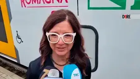 L’assessora regionale Frisoni all’inaugurazione del treno di Imola: “Da noi la gente sorride, è la nostra forza” VIDEO