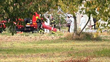 Le operazioni di recupero della salma (Foto e video Zanotti)