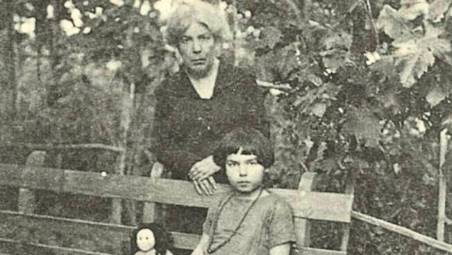 Lampi di amicizia per Grazia Deledda a Cervia