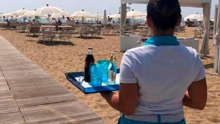 L’estate di Rimini e l’allarme sul personale: “Nelle attività mancano 1500 dipendenti”