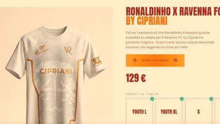 Effetto Ronaldinho a Ravenna: maglia speciale già in vendita a 129 euro