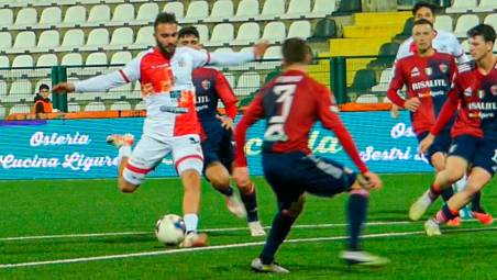 Il gol-vittoria realizzato da Leonardo Ubaldi contro il Sestri Levante nel match disputato a Vercelli