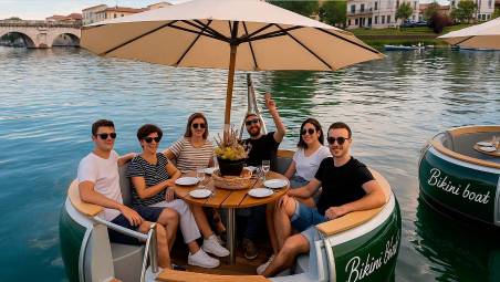 La flotta è composta da sei imbarcazioni ma si partirà all’inizio con tre e si potranno usare anche per colazioni, aperitivi, cene o momenti di team building