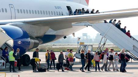 Il volo Rimini-Cagliari è gettonatissimo: i passeggeri all’aeroporto superano i livelli pre-Covid