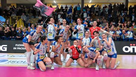 La festa della Omag-Mt San Giovanni in Marignano per la salvezza in A1