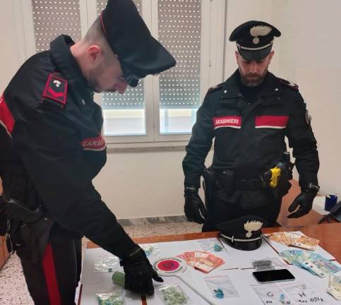 Cesenatico, sorpreso a spacciare cocaina: 19enne arrestato