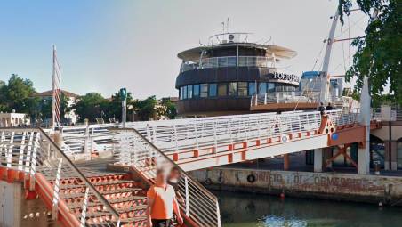 Il ponte mobile che collega Cattolica e Gabicce