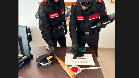 Bellaria, iniziano a litigare e lo colpisce alla testa con una scacciacani e una mazza da baseball: 27enne denunciato