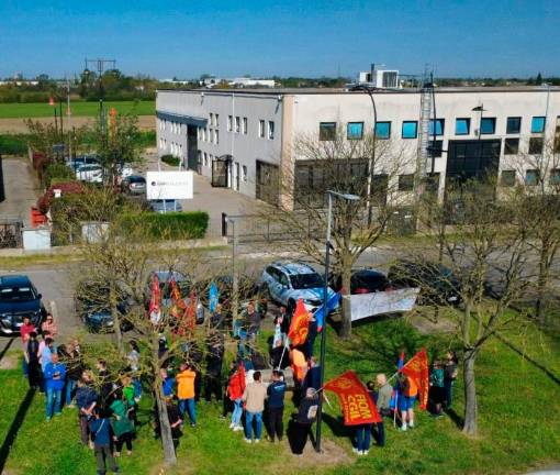 Bertinoro, sciopero alla Gmr: “Due lavoratori e una lavoratrice a casa senza preavviso”