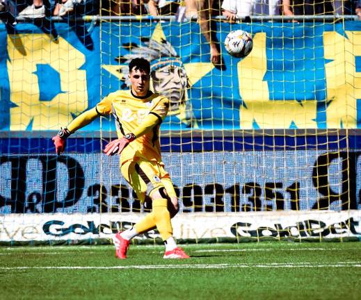 Se domani riuscirà a chiudere la porta, Alessandro Siano sarà il primo portiere nella storia del Cesena a non subire gol nelle prime tre partite da titolare giocate in Serie B in maglia bianconera (foto Rega)