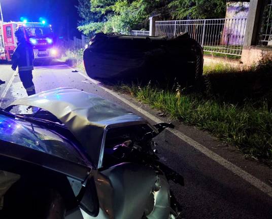 Coriano, incidente: tamponamento nella notte e un’auto si ribalta - Gallery