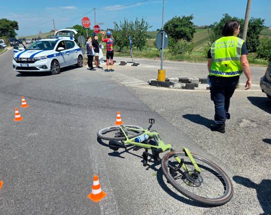 San Clemente, turista tedesco in bici investito da un’auto