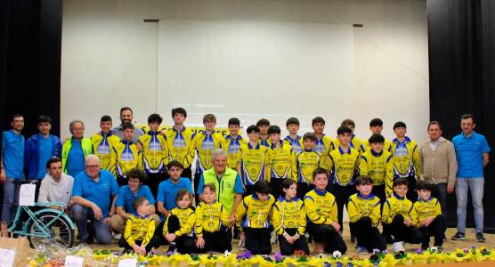 Foto di gruppo per atleti, tecnici e dirigenti della Sc Cotignolese, una realtà sempre più all’avanguardia