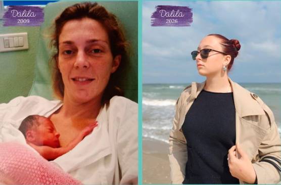 A sinistra Dalila Brocculi appena nata con mamma Chiara, vice presidente dell’associazione “La prima coccola”