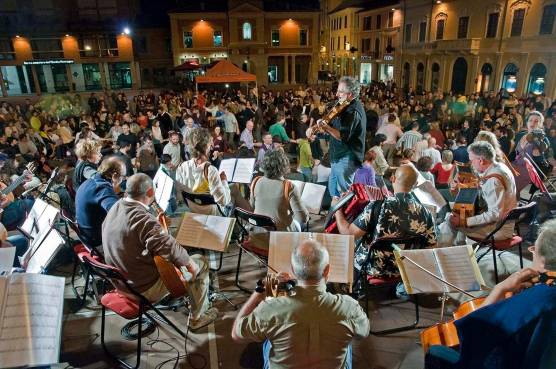 Martedì 25 agosto sarà protagonista l’Orchestrona della Scuola di Musica Popolare di Forlimpopoli