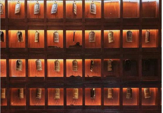 Riccione, entra in hotel e cerca di prendere le chiavi di due camere per rubare: 18enne arrestato