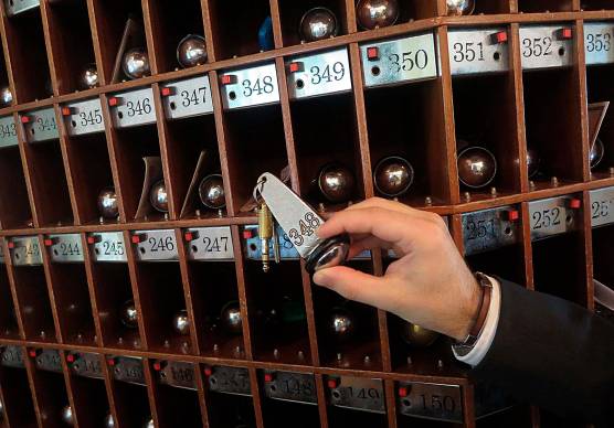 Rimini. Gestioni e passaggi di proprietà sospetti, decine di hotel segnalati