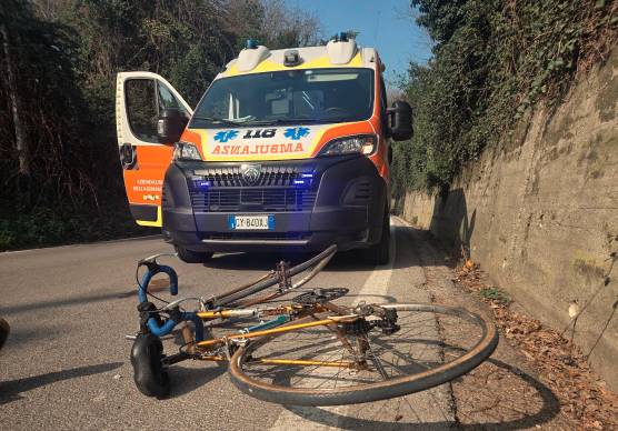 Rimini. Schianto fatale in discesa: muore ciclista in via Covignano