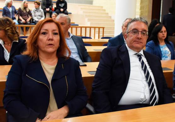 Giuliano Saponi con la sorella in tribunale (foto Migliorini)