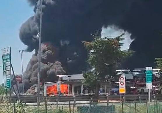 Riccione, incendio al casello: si punta alla riapertura per la mattina di venerdì 19 giugno