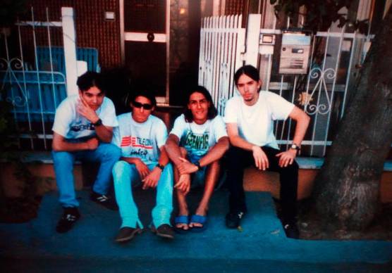 Le foto dal 1996 al 2016 e l’addio al celibato