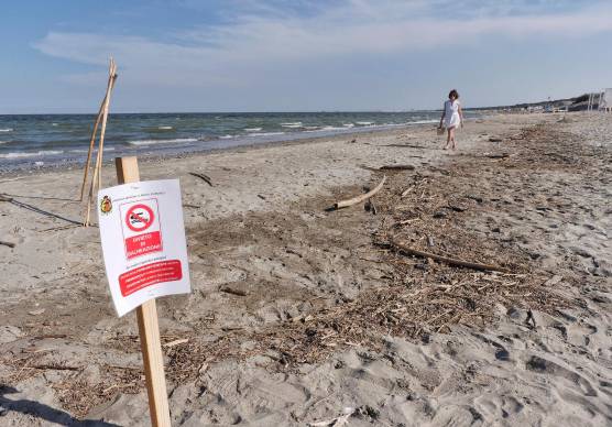Balneazione in Romagna, 4 punti non balneabili per lo sforamento dei limiti