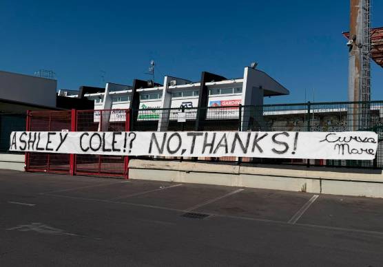Cesena, striscione degli ultras contro la conferma di Cole