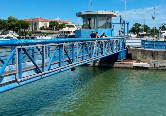 Il ponte mobile di “Onda Marina”