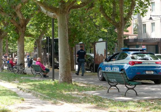 Ravenna, trovato con la droga resiste alla polizia. Nigeriano arrestato