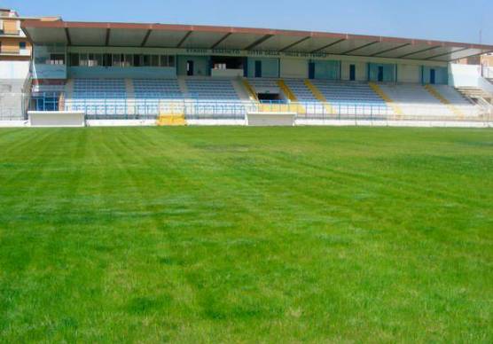 Aveva il daspo, ma va allo stadio a vedere Novafeltria-Cervia e viene denunciato