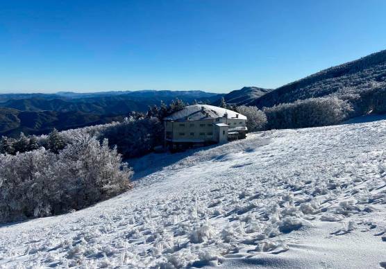 Meteo Romagna: “Accumuli di neve fino a 30 centimetri sull’Appennino”, allerta gialla e arancione giovedì 26 marzo