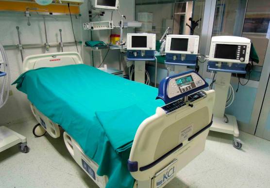 Il letto in un reparto di un ospedale
