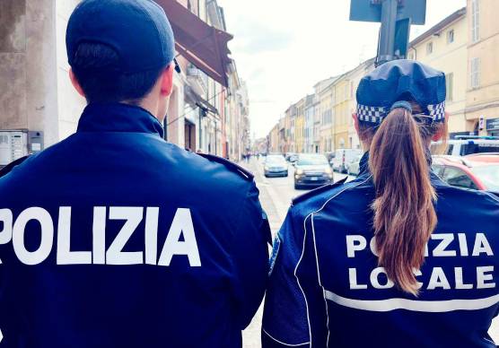 Faenza, scoperti 100 chili di alimenti in cattivo stato: chiuso il ristorante etnico e multa di 2.500 euro