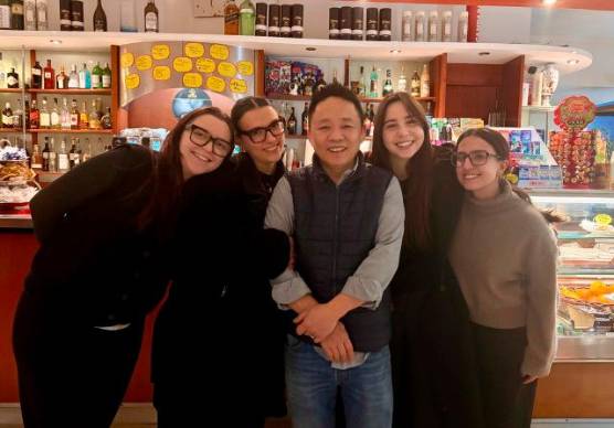 Da sinistra Nicole, Emma, Zhou, Laura, Roberta