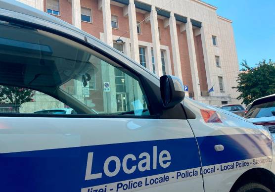 Forlì, sequestrata lama da 12 centimetri e denunciati 2 minorenni