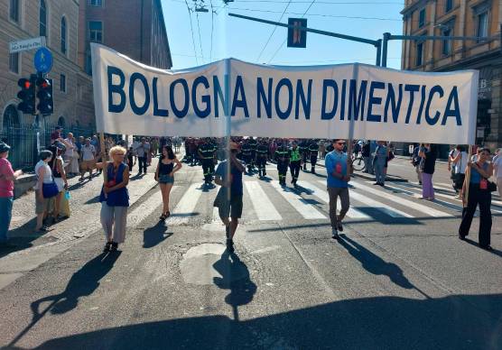 Il corteo oggi a Bologna