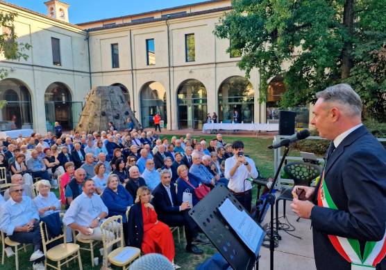 Faenza, per sempre sì: 106 coppie festeggiano le Nozze d’Oro, di Diamante e di Ferro. Insieme da 50 a 70 anni