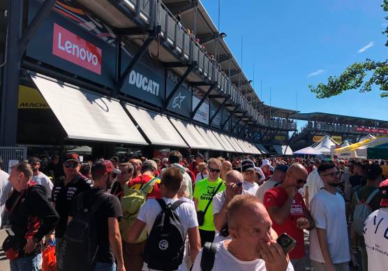 MotoGp, a Misano l’autodromo si riempie: si va verso una grande cornice di pubblico - Gallery