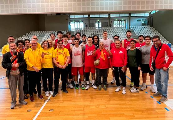 I Leoni Bizantini hanno fatto visita alla squadra per ribadire il loro appoggio