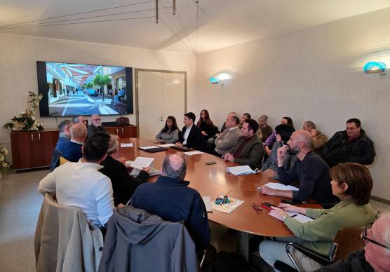 Riqualificazione del centro storico di Riccione, confronto in Municipio tra operatori economici e Comune sul ztl serale, lavori e parcheggi