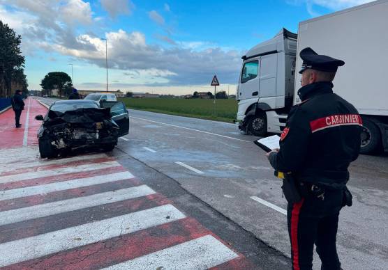 Cesena, incidente sulla via Emilia: un uomo all’ospedale VIDEO