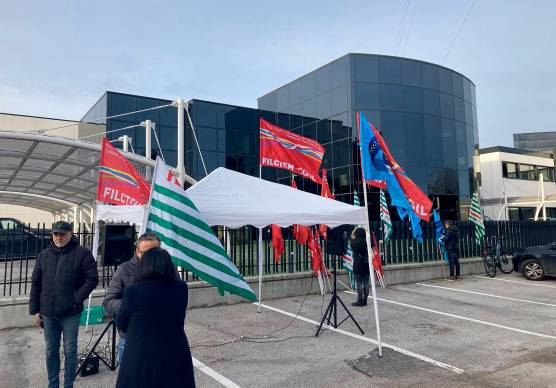 Gruppo Aeffe, già 120 licenziati. Marcello: «50mila euro della Regione per Dream Vision»