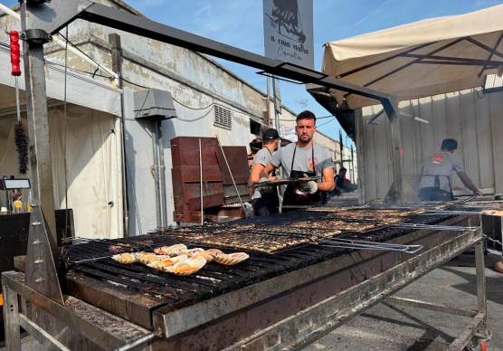 Cesenatico, “Il pesce fa festa”: gran pienone per queste ultime ore di abbuffate