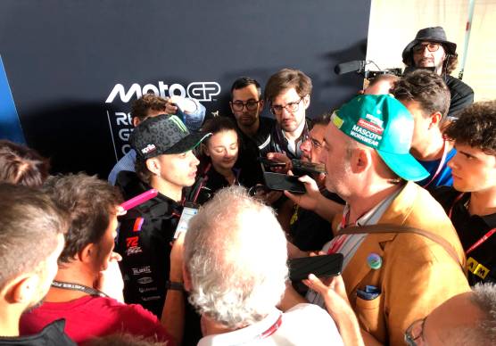 Marco Bezzecchi nella sala stampa di Misano